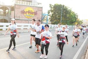 BIB: 2016, 6835, 3810
                            <button type="button" onclick="openModal(6435996)" class="btn btn-primary btn-sm float-right btn-popup" data-toggle="modal" data-target=".modal-high-quality">
                        <i class="fas fa-shopping-cart"></i> Add to Cart
                    </button>
                                            <button type="button" onclick="isThisMe(6435996, true)" class="btn btn-success btn-sm float-right btn-popup btn-isme hidden" data-toggle="tooltip" data-placement="bottom" title="นี่คือรูปของคุณใช่ไหม คลิกที่นี่เพื่อเอาเข้าอัลบั้ม">
                        <i class="fas fa-plus"></i> Add to album
                    </button>
                    <button type="button" onclick="isThisMe(6435996, false)" class="btn btn-warning btn-sm float-right btn-popup btn-isnotme hidden">
                        <i class="fas fa-ban"></i> Remove from album
                    </button>