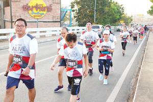 BIB: 224, 3857, 3054, 2851
                            <button type="button" onclick="openModal(6469210)" class="btn btn-primary btn-sm float-right btn-popup" data-toggle="modal" data-target=".modal-high-quality">
                        <i class="fas fa-shopping-cart"></i> Add to Cart
                    </button>
                                            <button type="button" onclick="isThisMe(6469210, true)" class="btn btn-success btn-sm float-right btn-popup btn-isme hidden" data-toggle="tooltip" data-placement="bottom" title="นี่คือรูปของคุณใช่ไหม คลิกที่นี่เพื่อเอาเข้าอัลบั้ม">
                        <i class="fas fa-plus"></i> Add to album
                    </button>
                    <button type="button" onclick="isThisMe(6469210, false)" class="btn btn-warning btn-sm float-right btn-popup btn-isnotme hidden">
                        <i class="fas fa-ban"></i> Remove from album
                    </button>