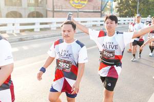 BIB: 3025, 2952
                            <button type="button" onclick="openModal(6436784)" class="btn btn-primary btn-sm float-right btn-popup" data-toggle="modal" data-target=".modal-high-quality">
                        <i class="fas fa-shopping-cart"></i> Add to Cart
                    </button>
                                            <button type="button" onclick="isThisMe(6436784, true)" class="btn btn-success btn-sm float-right btn-popup btn-isme hidden" data-toggle="tooltip" data-placement="bottom" title="นี่คือรูปของคุณใช่ไหม คลิกที่นี่เพื่อเอาเข้าอัลบั้ม">
                        <i class="fas fa-plus"></i> Add to album
                    </button>
                    <button type="button" onclick="isThisMe(6436784, false)" class="btn btn-warning btn-sm float-right btn-popup btn-isnotme hidden">
                        <i class="fas fa-ban"></i> Remove from album
                    </button>