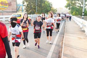 BIB: 7463, 6440, 7515, 2808
                            <button type="button" onclick="openModal(6436747)" class="btn btn-primary btn-sm float-right btn-popup" data-toggle="modal" data-target=".modal-high-quality">
                        <i class="fas fa-shopping-cart"></i> Add to Cart
                    </button>
                                            <button type="button" onclick="isThisMe(6436747, true)" class="btn btn-success btn-sm float-right btn-popup btn-isme hidden" data-toggle="tooltip" data-placement="bottom" title="นี่คือรูปของคุณใช่ไหม คลิกที่นี่เพื่อเอาเข้าอัลบั้ม">
                        <i class="fas fa-plus"></i> Add to album
                    </button>
                    <button type="button" onclick="isThisMe(6436747, false)" class="btn btn-warning btn-sm float-right btn-popup btn-isnotme hidden">
                        <i class="fas fa-ban"></i> Remove from album
                    </button>