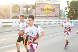 BIB: 190, 6149
                            <button type="button" onclick="openModal(6470152)" class="btn btn-primary btn-sm float-right btn-popup" data-toggle="modal" data-target=".modal-high-quality">
                        <i class="fas fa-shopping-cart"></i> Add to Cart
                    </button>
                                            <button type="button" onclick="isThisMe(6470152, true)" class="btn btn-success btn-sm float-right btn-popup btn-isme hidden" data-toggle="tooltip" data-placement="bottom" title="นี่คือรูปของคุณใช่ไหม คลิกที่นี่เพื่อเอาเข้าอัลบั้ม">
                        <i class="fas fa-plus"></i> Add to album
                    </button>
                    <button type="button" onclick="isThisMe(6470152, false)" class="btn btn-warning btn-sm float-right btn-popup btn-isnotme hidden">
                        <i class="fas fa-ban"></i> Remove from album
                    </button>