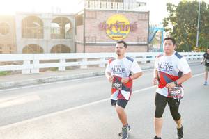 BIB: 3057, 3802
                            <button type="button" onclick="openModal(6435961)" class="btn btn-primary btn-sm float-right btn-popup" data-toggle="modal" data-target=".modal-high-quality">
                        <i class="fas fa-shopping-cart"></i> Add to Cart
                    </button>
                                            <button type="button" onclick="isThisMe(6435961, true)" class="btn btn-success btn-sm float-right btn-popup btn-isme hidden" data-toggle="tooltip" data-placement="bottom" title="นี่คือรูปของคุณใช่ไหม คลิกที่นี่เพื่อเอาเข้าอัลบั้ม">
                        <i class="fas fa-plus"></i> Add to album
                    </button>
                    <button type="button" onclick="isThisMe(6435961, false)" class="btn btn-warning btn-sm float-right btn-popup btn-isnotme hidden">
                        <i class="fas fa-ban"></i> Remove from album
                    </button>