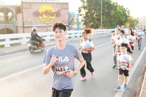 BIB: 6554, 6431
                            <button type="button" onclick="openModal(6436157)" class="btn btn-primary btn-sm float-right btn-popup" data-toggle="modal" data-target=".modal-high-quality">
                        <i class="fas fa-shopping-cart"></i> Add to Cart
                    </button>
                                            <button type="button" onclick="isThisMe(6436157, true)" class="btn btn-success btn-sm float-right btn-popup btn-isme hidden" data-toggle="tooltip" data-placement="bottom" title="นี่คือรูปของคุณใช่ไหม คลิกที่นี่เพื่อเอาเข้าอัลบั้ม">
                        <i class="fas fa-plus"></i> Add to album
                    </button>
                    <button type="button" onclick="isThisMe(6436157, false)" class="btn btn-warning btn-sm float-right btn-popup btn-isnotme hidden">
                        <i class="fas fa-ban"></i> Remove from album
                    </button>