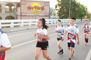 BIB: 6632, 724
                            <button type="button" onclick="openModal(6469575)" class="btn btn-primary btn-sm float-right btn-popup" data-toggle="modal" data-target=".modal-high-quality">
                        <i class="fas fa-shopping-cart"></i> Add to Cart
                    </button>
                                            <button type="button" onclick="isThisMe(6469575, true)" class="btn btn-success btn-sm float-right btn-popup btn-isme hidden" data-toggle="tooltip" data-placement="bottom" title="นี่คือรูปของคุณใช่ไหม คลิกที่นี่เพื่อเอาเข้าอัลบั้ม">
                        <i class="fas fa-plus"></i> Add to album
                    </button>
                    <button type="button" onclick="isThisMe(6469575, false)" class="btn btn-warning btn-sm float-right btn-popup btn-isnotme hidden">
                        <i class="fas fa-ban"></i> Remove from album
                    </button>