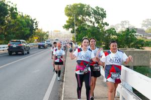 BIB: 220, 2638, 3021
                            <button type="button" onclick="openModal(6437282)" class="btn btn-primary btn-sm float-right btn-popup" data-toggle="modal" data-target=".modal-high-quality">
                        <i class="fas fa-shopping-cart"></i> Add to Cart
                    </button>
                                            <button type="button" onclick="isThisMe(6437282, true)" class="btn btn-success btn-sm float-right btn-popup btn-isme hidden" data-toggle="tooltip" data-placement="bottom" title="นี่คือรูปของคุณใช่ไหม คลิกที่นี่เพื่อเอาเข้าอัลบั้ม">
                        <i class="fas fa-plus"></i> Add to album
                    </button>
                    <button type="button" onclick="isThisMe(6437282, false)" class="btn btn-warning btn-sm float-right btn-popup btn-isnotme hidden">
                        <i class="fas fa-ban"></i> Remove from album
                    </button>