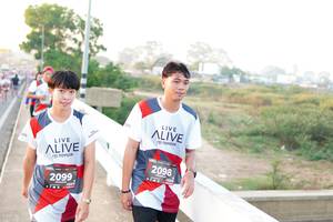 BIB: 2098, 2099
                            <button type="button" onclick="openModal(6469128)" class="btn btn-primary btn-sm float-right btn-popup" data-toggle="modal" data-target=".modal-high-quality">
                        <i class="fas fa-shopping-cart"></i> Add to Cart
                    </button>
                                            <button type="button" onclick="isThisMe(6469128, true)" class="btn btn-success btn-sm float-right btn-popup btn-isme hidden" data-toggle="tooltip" data-placement="bottom" title="นี่คือรูปของคุณใช่ไหม คลิกที่นี่เพื่อเอาเข้าอัลบั้ม">
                        <i class="fas fa-plus"></i> Add to album
                    </button>
                    <button type="button" onclick="isThisMe(6469128, false)" class="btn btn-warning btn-sm float-right btn-popup btn-isnotme hidden">
                        <i class="fas fa-ban"></i> Remove from album
                    </button>