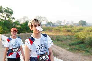 BIB: 2208, 3768
                            <button type="button" onclick="openModal(6437296)" class="btn btn-primary btn-sm float-right btn-popup" data-toggle="modal" data-target=".modal-high-quality">
                        <i class="fas fa-shopping-cart"></i> Add to Cart
                    </button>
                                            <button type="button" onclick="isThisMe(6437296, true)" class="btn btn-success btn-sm float-right btn-popup btn-isme hidden" data-toggle="tooltip" data-placement="bottom" title="นี่คือรูปของคุณใช่ไหม คลิกที่นี่เพื่อเอาเข้าอัลบั้ม">
                        <i class="fas fa-plus"></i> Add to album
                    </button>
                    <button type="button" onclick="isThisMe(6437296, false)" class="btn btn-warning btn-sm float-right btn-popup btn-isnotme hidden">
                        <i class="fas fa-ban"></i> Remove from album
                    </button>