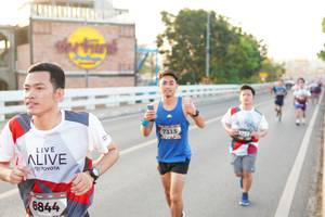 BIB: 7315, 732, 6844
                            <button type="button" onclick="openModal(6469726)" class="btn btn-primary btn-sm float-right btn-popup" data-toggle="modal" data-target=".modal-high-quality">
                        <i class="fas fa-shopping-cart"></i> Add to Cart
                    </button>
                                            <button type="button" onclick="isThisMe(6469726, true)" class="btn btn-success btn-sm float-right btn-popup btn-isme hidden" data-toggle="tooltip" data-placement="bottom" title="นี่คือรูปของคุณใช่ไหม คลิกที่นี่เพื่อเอาเข้าอัลบั้ม">
                        <i class="fas fa-plus"></i> Add to album
                    </button>
                    <button type="button" onclick="isThisMe(6469726, false)" class="btn btn-warning btn-sm float-right btn-popup btn-isnotme hidden">
                        <i class="fas fa-ban"></i> Remove from album
                    </button>