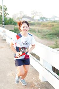 BIB: 309
                            <button type="button" onclick="openModal(6409649)" class="btn btn-primary btn-sm float-right btn-popup" data-toggle="modal" data-target=".modal-high-quality">
                        <i class="fas fa-shopping-cart"></i> Add to Cart
                    </button>
                                            <button type="button" onclick="isThisMe(6409649, true)" class="btn btn-success btn-sm float-right btn-popup btn-isme hidden" data-toggle="tooltip" data-placement="bottom" title="นี่คือรูปของคุณใช่ไหม คลิกที่นี่เพื่อเอาเข้าอัลบั้ม">
                        <i class="fas fa-plus"></i> Add to album
                    </button>
                    <button type="button" onclick="isThisMe(6409649, false)" class="btn btn-warning btn-sm float-right btn-popup btn-isnotme hidden">
                        <i class="fas fa-ban"></i> Remove from album
                    </button>