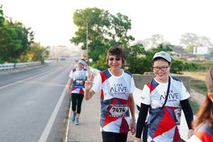 BIB: 240, 7474
                            <button type="button" onclick="openModal(6437418)" class="btn btn-primary btn-sm float-right btn-popup" data-toggle="modal" data-target=".modal-high-quality">
                        <i class="fas fa-shopping-cart"></i> Add to Cart
                    </button>
                                            <button type="button" onclick="isThisMe(6437418, true)" class="btn btn-success btn-sm float-right btn-popup btn-isme hidden" data-toggle="tooltip" data-placement="bottom" title="นี่คือรูปของคุณใช่ไหม คลิกที่นี่เพื่อเอาเข้าอัลบั้ม">
                        <i class="fas fa-plus"></i> Add to album
                    </button>
                    <button type="button" onclick="isThisMe(6437418, false)" class="btn btn-warning btn-sm float-right btn-popup btn-isnotme hidden">
                        <i class="fas fa-ban"></i> Remove from album
                    </button>