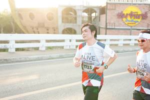 BIB: 7734, 7733
                            <button type="button" onclick="openModal(6409937)" class="btn btn-primary btn-sm float-right btn-popup" data-toggle="modal" data-target=".modal-high-quality">
                        <i class="fas fa-shopping-cart"></i> Add to Cart
                    </button>
                                            <button type="button" onclick="isThisMe(6409937, true)" class="btn btn-success btn-sm float-right btn-popup btn-isme hidden" data-toggle="tooltip" data-placement="bottom" title="นี่คือรูปของคุณใช่ไหม คลิกที่นี่เพื่อเอาเข้าอัลบั้ม">
                        <i class="fas fa-plus"></i> Add to album
                    </button>
                    <button type="button" onclick="isThisMe(6409937, false)" class="btn btn-warning btn-sm float-right btn-popup btn-isnotme hidden">
                        <i class="fas fa-ban"></i> Remove from album
                    </button>