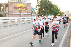 BIB: 7350, 3032
                            <button type="button" onclick="openModal(6469911)" class="btn btn-primary btn-sm float-right btn-popup" data-toggle="modal" data-target=".modal-high-quality">
                        <i class="fas fa-shopping-cart"></i> Add to Cart
                    </button>
                                            <button type="button" onclick="isThisMe(6469911, true)" class="btn btn-success btn-sm float-right btn-popup btn-isme hidden" data-toggle="tooltip" data-placement="bottom" title="นี่คือรูปของคุณใช่ไหม คลิกที่นี่เพื่อเอาเข้าอัลบั้ม">
                        <i class="fas fa-plus"></i> Add to album
                    </button>
                    <button type="button" onclick="isThisMe(6469911, false)" class="btn btn-warning btn-sm float-right btn-popup btn-isnotme hidden">
                        <i class="fas fa-ban"></i> Remove from album
                    </button>