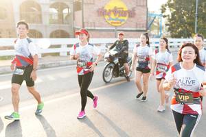 BIB: 7393, 7246, 3901, 3790
                            <button type="button" onclick="openModal(6436520)" class="btn btn-primary btn-sm float-right btn-popup" data-toggle="modal" data-target=".modal-high-quality">
                        <i class="fas fa-shopping-cart"></i> Add to Cart
                    </button>
                                            <button type="button" onclick="isThisMe(6436520, true)" class="btn btn-success btn-sm float-right btn-popup btn-isme hidden" data-toggle="tooltip" data-placement="bottom" title="นี่คือรูปของคุณใช่ไหม คลิกที่นี่เพื่อเอาเข้าอัลบั้ม">
                        <i class="fas fa-plus"></i> Add to album
                    </button>
                    <button type="button" onclick="isThisMe(6436520, false)" class="btn btn-warning btn-sm float-right btn-popup btn-isnotme hidden">
                        <i class="fas fa-ban"></i> Remove from album
                    </button>