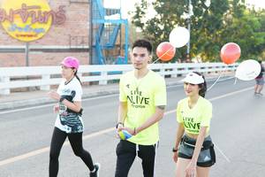 BIB: 420
                            <button type="button" onclick="openModal(6436917)" class="btn btn-primary btn-sm float-right btn-popup" data-toggle="modal" data-target=".modal-high-quality">
                        <i class="fas fa-shopping-cart"></i> Add to Cart
                    </button>
                                            <button type="button" onclick="isThisMe(6436917, true)" class="btn btn-success btn-sm float-right btn-popup btn-isme hidden" data-toggle="tooltip" data-placement="bottom" title="นี่คือรูปของคุณใช่ไหม คลิกที่นี่เพื่อเอาเข้าอัลบั้ม">
                        <i class="fas fa-plus"></i> Add to album
                    </button>
                    <button type="button" onclick="isThisMe(6436917, false)" class="btn btn-warning btn-sm float-right btn-popup btn-isnotme hidden">
                        <i class="fas fa-ban"></i> Remove from album
                    </button>