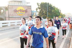 BIB: 434, 7796
                            <button type="button" onclick="openModal(6436809)" class="btn btn-primary btn-sm float-right btn-popup" data-toggle="modal" data-target=".modal-high-quality">
                        <i class="fas fa-shopping-cart"></i> Add to Cart
                    </button>
                                            <button type="button" onclick="isThisMe(6436809, true)" class="btn btn-success btn-sm float-right btn-popup btn-isme hidden" data-toggle="tooltip" data-placement="bottom" title="นี่คือรูปของคุณใช่ไหม คลิกที่นี่เพื่อเอาเข้าอัลบั้ม">
                        <i class="fas fa-plus"></i> Add to album
                    </button>
                    <button type="button" onclick="isThisMe(6436809, false)" class="btn btn-warning btn-sm float-right btn-popup btn-isnotme hidden">
                        <i class="fas fa-ban"></i> Remove from album
                    </button>