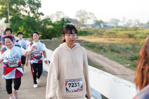 BIB: 422, 6550, 7231
                            <button type="button" onclick="openModal(6437378)" class="btn btn-primary btn-sm float-right btn-popup" data-toggle="modal" data-target=".modal-high-quality">
                        <i class="fas fa-shopping-cart"></i> Add to Cart
                    </button>
                                            <button type="button" onclick="isThisMe(6437378, true)" class="btn btn-success btn-sm float-right btn-popup btn-isme hidden" data-toggle="tooltip" data-placement="bottom" title="นี่คือรูปของคุณใช่ไหม คลิกที่นี่เพื่อเอาเข้าอัลบั้ม">
                        <i class="fas fa-plus"></i> Add to album
                    </button>
                    <button type="button" onclick="isThisMe(6437378, false)" class="btn btn-warning btn-sm float-right btn-popup btn-isnotme hidden">
                        <i class="fas fa-ban"></i> Remove from album
                    </button>