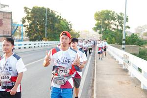 BIB: 7712, 6249
                            <button type="button" onclick="openModal(6470048)" class="btn btn-primary btn-sm float-right btn-popup" data-toggle="modal" data-target=".modal-high-quality">
                        <i class="fas fa-shopping-cart"></i> Add to Cart
                    </button>
                                            <button type="button" onclick="isThisMe(6470048, true)" class="btn btn-success btn-sm float-right btn-popup btn-isme hidden" data-toggle="tooltip" data-placement="bottom" title="นี่คือรูปของคุณใช่ไหม คลิกที่นี่เพื่อเอาเข้าอัลบั้ม">
                        <i class="fas fa-plus"></i> Add to album
                    </button>
                    <button type="button" onclick="isThisMe(6470048, false)" class="btn btn-warning btn-sm float-right btn-popup btn-isnotme hidden">
                        <i class="fas fa-ban"></i> Remove from album
                    </button>