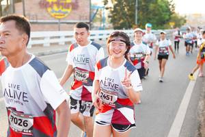 BIB: 7046, 451, 7026
                            <button type="button" onclick="openModal(6469995)" class="btn btn-primary btn-sm float-right btn-popup" data-toggle="modal" data-target=".modal-high-quality">
                        <i class="fas fa-shopping-cart"></i> Add to Cart
                    </button>
                                            <button type="button" onclick="isThisMe(6469995, true)" class="btn btn-success btn-sm float-right btn-popup btn-isme hidden" data-toggle="tooltip" data-placement="bottom" title="นี่คือรูปของคุณใช่ไหม คลิกที่นี่เพื่อเอาเข้าอัลบั้ม">
                        <i class="fas fa-plus"></i> Add to album
                    </button>
                    <button type="button" onclick="isThisMe(6469995, false)" class="btn btn-warning btn-sm float-right btn-popup btn-isnotme hidden">
                        <i class="fas fa-ban"></i> Remove from album
                    </button>