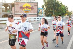 BIB: 7839, 6337, 6632, 6724, 794, 286
                            <button type="button" onclick="openModal(6469576)" class="btn btn-primary btn-sm float-right btn-popup" data-toggle="modal" data-target=".modal-high-quality">
                        <i class="fas fa-shopping-cart"></i> Add to Cart
                    </button>
                                            <button type="button" onclick="isThisMe(6469576, true)" class="btn btn-success btn-sm float-right btn-popup btn-isme hidden" data-toggle="tooltip" data-placement="bottom" title="นี่คือรูปของคุณใช่ไหม คลิกที่นี่เพื่อเอาเข้าอัลบั้ม">
                        <i class="fas fa-plus"></i> Add to album
                    </button>
                    <button type="button" onclick="isThisMe(6469576, false)" class="btn btn-warning btn-sm float-right btn-popup btn-isnotme hidden">
                        <i class="fas fa-ban"></i> Remove from album
                    </button>