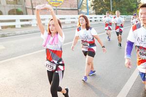 BIB: 984, 604, 172
                            <button type="button" onclick="openModal(6435935)" class="btn btn-primary btn-sm float-right btn-popup" data-toggle="modal" data-target=".modal-high-quality">
                        <i class="fas fa-shopping-cart"></i> Add to Cart
                    </button>
                                            <button type="button" onclick="isThisMe(6435935, true)" class="btn btn-success btn-sm float-right btn-popup btn-isme hidden" data-toggle="tooltip" data-placement="bottom" title="นี่คือรูปของคุณใช่ไหม คลิกที่นี่เพื่อเอาเข้าอัลบั้ม">
                        <i class="fas fa-plus"></i> Add to album
                    </button>
                    <button type="button" onclick="isThisMe(6435935, false)" class="btn btn-warning btn-sm float-right btn-popup btn-isnotme hidden">
                        <i class="fas fa-ban"></i> Remove from album
                    </button>