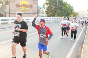 BIB: 6408, 6375
                            <button type="button" onclick="openModal(6436277)" class="btn btn-primary btn-sm float-right btn-popup" data-toggle="modal" data-target=".modal-high-quality">
                        <i class="fas fa-shopping-cart"></i> Add to Cart
                    </button>
                                            <button type="button" onclick="isThisMe(6436277, true)" class="btn btn-success btn-sm float-right btn-popup btn-isme hidden" data-toggle="tooltip" data-placement="bottom" title="นี่คือรูปของคุณใช่ไหม คลิกที่นี่เพื่อเอาเข้าอัลบั้ม">
                        <i class="fas fa-plus"></i> Add to album
                    </button>
                    <button type="button" onclick="isThisMe(6436277, false)" class="btn btn-warning btn-sm float-right btn-popup btn-isnotme hidden">
                        <i class="fas fa-ban"></i> Remove from album
                    </button>