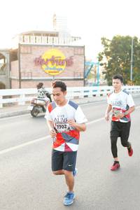 BIB: 623, 7702
                            <button type="button" onclick="openModal(6409710)" class="btn btn-primary btn-sm float-right btn-popup" data-toggle="modal" data-target=".modal-high-quality">
                        <i class="fas fa-shopping-cart"></i> Add to Cart
                    </button>
                                            <button type="button" onclick="isThisMe(6409710, true)" class="btn btn-success btn-sm float-right btn-popup btn-isme hidden" data-toggle="tooltip" data-placement="bottom" title="นี่คือรูปของคุณใช่ไหม คลิกที่นี่เพื่อเอาเข้าอัลบั้ม">
                        <i class="fas fa-plus"></i> Add to album
                    </button>
                    <button type="button" onclick="isThisMe(6409710, false)" class="btn btn-warning btn-sm float-right btn-popup btn-isnotme hidden">
                        <i class="fas fa-ban"></i> Remove from album
                    </button>