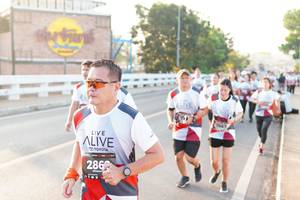 BIB: 77867, 286
                            <button type="button" onclick="openModal(6436877)" class="btn btn-primary btn-sm float-right btn-popup" data-toggle="modal" data-target=".modal-high-quality">
                        <i class="fas fa-shopping-cart"></i> Add to Cart
                    </button>
                                            <button type="button" onclick="isThisMe(6436877, true)" class="btn btn-success btn-sm float-right btn-popup btn-isme hidden" data-toggle="tooltip" data-placement="bottom" title="นี่คือรูปของคุณใช่ไหม คลิกที่นี่เพื่อเอาเข้าอัลบั้ม">
                        <i class="fas fa-plus"></i> Add to album
                    </button>
                    <button type="button" onclick="isThisMe(6436877, false)" class="btn btn-warning btn-sm float-right btn-popup btn-isnotme hidden">
                        <i class="fas fa-ban"></i> Remove from album
                    </button>