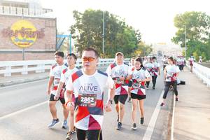 BIB: 867, 2862
                            <button type="button" onclick="openModal(6436875)" class="btn btn-primary btn-sm float-right btn-popup" data-toggle="modal" data-target=".modal-high-quality">
                        <i class="fas fa-shopping-cart"></i> Add to Cart
                    </button>
                                            <button type="button" onclick="isThisMe(6436875, true)" class="btn btn-success btn-sm float-right btn-popup btn-isme hidden" data-toggle="tooltip" data-placement="bottom" title="นี่คือรูปของคุณใช่ไหม คลิกที่นี่เพื่อเอาเข้าอัลบั้ม">
                        <i class="fas fa-plus"></i> Add to album
                    </button>
                    <button type="button" onclick="isThisMe(6436875, false)" class="btn btn-warning btn-sm float-right btn-popup btn-isnotme hidden">
                        <i class="fas fa-ban"></i> Remove from album
                    </button>