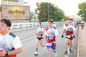 BIB: 3013, 7174, 7104
                            <button type="button" onclick="openModal(6469855)" class="btn btn-primary btn-sm float-right btn-popup" data-toggle="modal" data-target=".modal-high-quality">
                        <i class="fas fa-shopping-cart"></i> Add to Cart
                    </button>
                                            <button type="button" onclick="isThisMe(6469855, true)" class="btn btn-success btn-sm float-right btn-popup btn-isme hidden" data-toggle="tooltip" data-placement="bottom" title="นี่คือรูปของคุณใช่ไหม คลิกที่นี่เพื่อเอาเข้าอัลบั้ม">
                        <i class="fas fa-plus"></i> Add to album
                    </button>
                    <button type="button" onclick="isThisMe(6469855, false)" class="btn btn-warning btn-sm float-right btn-popup btn-isnotme hidden">
                        <i class="fas fa-ban"></i> Remove from album
                    </button>