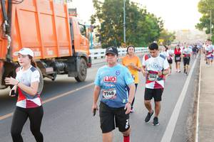 BIB: 042, 7748
                            <button type="button" onclick="openModal(6469827)" class="btn btn-primary btn-sm float-right btn-popup" data-toggle="modal" data-target=".modal-high-quality">
                        <i class="fas fa-shopping-cart"></i> Add to Cart
                    </button>
                                            <button type="button" onclick="isThisMe(6469827, true)" class="btn btn-success btn-sm float-right btn-popup btn-isme hidden" data-toggle="tooltip" data-placement="bottom" title="นี่คือรูปของคุณใช่ไหม คลิกที่นี่เพื่อเอาเข้าอัลบั้ม">
                        <i class="fas fa-plus"></i> Add to album
                    </button>
                    <button type="button" onclick="isThisMe(6469827, false)" class="btn btn-warning btn-sm float-right btn-popup btn-isnotme hidden">
                        <i class="fas fa-ban"></i> Remove from album
                    </button>