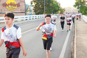 BIB: 7032
                            <button type="button" onclick="openModal(6469644)" class="btn btn-primary btn-sm float-right btn-popup" data-toggle="modal" data-target=".modal-high-quality">
                        <i class="fas fa-shopping-cart"></i> Add to Cart
                    </button>
                                            <button type="button" onclick="isThisMe(6469644, true)" class="btn btn-success btn-sm float-right btn-popup btn-isme hidden" data-toggle="tooltip" data-placement="bottom" title="นี่คือรูปของคุณใช่ไหม คลิกที่นี่เพื่อเอาเข้าอัลบั้ม">
                        <i class="fas fa-plus"></i> Add to album
                    </button>
                    <button type="button" onclick="isThisMe(6469644, false)" class="btn btn-warning btn-sm float-right btn-popup btn-isnotme hidden">
                        <i class="fas fa-ban"></i> Remove from album
                    </button>