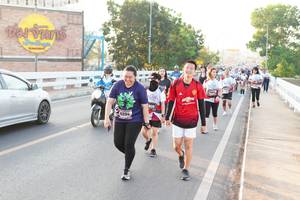 BIB: 6294
                            <button type="button" onclick="openModal(6436743)" class="btn btn-primary btn-sm float-right btn-popup" data-toggle="modal" data-target=".modal-high-quality">
                        <i class="fas fa-shopping-cart"></i> Add to Cart
                    </button>
                                            <button type="button" onclick="isThisMe(6436743, true)" class="btn btn-success btn-sm float-right btn-popup btn-isme hidden" data-toggle="tooltip" data-placement="bottom" title="นี่คือรูปของคุณใช่ไหม คลิกที่นี่เพื่อเอาเข้าอัลบั้ม">
                        <i class="fas fa-plus"></i> Add to album
                    </button>
                    <button type="button" onclick="isThisMe(6436743, false)" class="btn btn-warning btn-sm float-right btn-popup btn-isnotme hidden">
                        <i class="fas fa-ban"></i> Remove from album
                    </button>