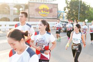 BIB: 3877
                            <button type="button" onclick="openModal(6436515)" class="btn btn-primary btn-sm float-right btn-popup" data-toggle="modal" data-target=".modal-high-quality">
                        <i class="fas fa-shopping-cart"></i> Add to Cart
                    </button>
                                            <button type="button" onclick="isThisMe(6436515, true)" class="btn btn-success btn-sm float-right btn-popup btn-isme hidden" data-toggle="tooltip" data-placement="bottom" title="นี่คือรูปของคุณใช่ไหม คลิกที่นี่เพื่อเอาเข้าอัลบั้ม">
                        <i class="fas fa-plus"></i> Add to album
                    </button>
                    <button type="button" onclick="isThisMe(6436515, false)" class="btn btn-warning btn-sm float-right btn-popup btn-isnotme hidden">
                        <i class="fas fa-ban"></i> Remove from album
                    </button>