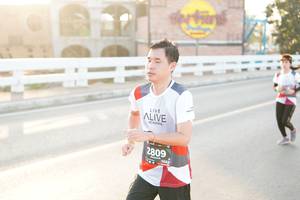 BIB: 2809
                            <button type="button" onclick="openModal(6436250)" class="btn btn-primary btn-sm float-right btn-popup" data-toggle="modal" data-target=".modal-high-quality">
                        <i class="fas fa-shopping-cart"></i> Add to Cart
                    </button>
                                            <button type="button" onclick="isThisMe(6436250, true)" class="btn btn-success btn-sm float-right btn-popup btn-isme hidden" data-toggle="tooltip" data-placement="bottom" title="นี่คือรูปของคุณใช่ไหม คลิกที่นี่เพื่อเอาเข้าอัลบั้ม">
                        <i class="fas fa-plus"></i> Add to album
                    </button>
                    <button type="button" onclick="isThisMe(6436250, false)" class="btn btn-warning btn-sm float-right btn-popup btn-isnotme hidden">
                        <i class="fas fa-ban"></i> Remove from album
                    </button>