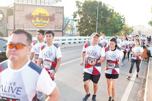 BIB: 7867, 620, 6116
                            <button type="button" onclick="openModal(6436878)" class="btn btn-primary btn-sm float-right btn-popup" data-toggle="modal" data-target=".modal-high-quality">
                        <i class="fas fa-shopping-cart"></i> Add to Cart
                    </button>
                                            <button type="button" onclick="isThisMe(6436878, true)" class="btn btn-success btn-sm float-right btn-popup btn-isme hidden" data-toggle="tooltip" data-placement="bottom" title="นี่คือรูปของคุณใช่ไหม คลิกที่นี่เพื่อเอาเข้าอัลบั้ม">
                        <i class="fas fa-plus"></i> Add to album
                    </button>
                    <button type="button" onclick="isThisMe(6436878, false)" class="btn btn-warning btn-sm float-right btn-popup btn-isnotme hidden">
                        <i class="fas fa-ban"></i> Remove from album
                    </button>