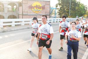 BIB: 3022, 7166, 6263
                            <button type="button" onclick="openModal(6436780)" class="btn btn-primary btn-sm float-right btn-popup" data-toggle="modal" data-target=".modal-high-quality">
                        <i class="fas fa-shopping-cart"></i> Add to Cart
                    </button>
                                            <button type="button" onclick="isThisMe(6436780, true)" class="btn btn-success btn-sm float-right btn-popup btn-isme hidden" data-toggle="tooltip" data-placement="bottom" title="นี่คือรูปของคุณใช่ไหม คลิกที่นี่เพื่อเอาเข้าอัลบั้ม">
                        <i class="fas fa-plus"></i> Add to album
                    </button>
                    <button type="button" onclick="isThisMe(6436780, false)" class="btn btn-warning btn-sm float-right btn-popup btn-isnotme hidden">
                        <i class="fas fa-ban"></i> Remove from album
                    </button>