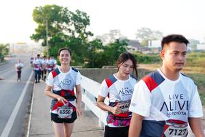 BIB: 349, 6350, 7127
                            <button type="button" onclick="openModal(6437154)" class="btn btn-primary btn-sm float-right btn-popup" data-toggle="modal" data-target=".modal-high-quality">
                        <i class="fas fa-shopping-cart"></i> Add to Cart
                    </button>
                                            <button type="button" onclick="isThisMe(6437154, true)" class="btn btn-success btn-sm float-right btn-popup btn-isme hidden" data-toggle="tooltip" data-placement="bottom" title="นี่คือรูปของคุณใช่ไหม คลิกที่นี่เพื่อเอาเข้าอัลบั้ม">
                        <i class="fas fa-plus"></i> Add to album
                    </button>
                    <button type="button" onclick="isThisMe(6437154, false)" class="btn btn-warning btn-sm float-right btn-popup btn-isnotme hidden">
                        <i class="fas fa-ban"></i> Remove from album
                    </button>