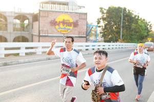 BIB: 6678, 6190
                            <button type="button" onclick="openModal(6410041)" class="btn btn-primary btn-sm float-right btn-popup" data-toggle="modal" data-target=".modal-high-quality">
                        <i class="fas fa-shopping-cart"></i> Add to Cart
                    </button>
                                            <button type="button" onclick="isThisMe(6410041, true)" class="btn btn-success btn-sm float-right btn-popup btn-isme hidden" data-toggle="tooltip" data-placement="bottom" title="นี่คือรูปของคุณใช่ไหม คลิกที่นี่เพื่อเอาเข้าอัลบั้ม">
                        <i class="fas fa-plus"></i> Add to album
                    </button>
                    <button type="button" onclick="isThisMe(6410041, false)" class="btn btn-warning btn-sm float-right btn-popup btn-isnotme hidden">
                        <i class="fas fa-ban"></i> Remove from album
                    </button>