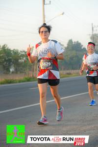 BIB: 3629, 3607, 2019
                            <button type="button" onclick="openModal(6571961)" class="btn btn-primary btn-sm float-right btn-popup" data-toggle="modal" data-target=".modal-high-quality">
                        <i class="fas fa-shopping-cart"></i> Add to Cart
                    </button>
                                            <button type="button" onclick="isThisMe(6571961, true)" class="btn btn-success btn-sm float-right btn-popup btn-isme hidden" data-toggle="tooltip" data-placement="bottom" title="นี่คือรูปของคุณใช่ไหม คลิกที่นี่เพื่อเอาเข้าอัลบั้ม">
                        <i class="fas fa-plus"></i> Add to album
                    </button>
                    <button type="button" onclick="isThisMe(6571961, false)" class="btn btn-warning btn-sm float-right btn-popup btn-isnotme hidden">
                        <i class="fas fa-ban"></i> Remove from album
                    </button>