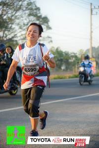 BIB: 6390, 2019
                            <button type="button" onclick="openModal(6568246)" class="btn btn-primary btn-sm float-right btn-popup" data-toggle="modal" data-target=".modal-high-quality">
                        <i class="fas fa-shopping-cart"></i> Add to Cart
                    </button>
                                            <button type="button" onclick="isThisMe(6568246, true)" class="btn btn-success btn-sm float-right btn-popup btn-isme hidden" data-toggle="tooltip" data-placement="bottom" title="นี่คือรูปของคุณใช่ไหม คลิกที่นี่เพื่อเอาเข้าอัลบั้ม">
                        <i class="fas fa-plus"></i> Add to album
                    </button>
                    <button type="button" onclick="isThisMe(6568246, false)" class="btn btn-warning btn-sm float-right btn-popup btn-isnotme hidden">
                        <i class="fas fa-ban"></i> Remove from album
                    </button>