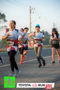 BIB: 7866, 6500, 2019
                            <button type="button" onclick="openModal(6573665)" class="btn btn-primary btn-sm float-right btn-popup" data-toggle="modal" data-target=".modal-high-quality">
                        <i class="fas fa-shopping-cart"></i> Add to Cart
                    </button>
                                            <button type="button" onclick="isThisMe(6573665, true)" class="btn btn-success btn-sm float-right btn-popup btn-isme hidden" data-toggle="tooltip" data-placement="bottom" title="นี่คือรูปของคุณใช่ไหม คลิกที่นี่เพื่อเอาเข้าอัลบั้ม">
                        <i class="fas fa-plus"></i> Add to album
                    </button>
                    <button type="button" onclick="isThisMe(6573665, false)" class="btn btn-warning btn-sm float-right btn-popup btn-isnotme hidden">
                        <i class="fas fa-ban"></i> Remove from album
                    </button>