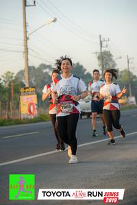 BIB: 7409, 7965, 2019
                            <button type="button" onclick="openModal(6572931)" class="btn btn-primary btn-sm float-right btn-popup" data-toggle="modal" data-target=".modal-high-quality">
                        <i class="fas fa-shopping-cart"></i> Add to Cart
                    </button>
                                            <button type="button" onclick="isThisMe(6572931, true)" class="btn btn-success btn-sm float-right btn-popup btn-isme hidden" data-toggle="tooltip" data-placement="bottom" title="นี่คือรูปของคุณใช่ไหม คลิกที่นี่เพื่อเอาเข้าอัลบั้ม">
                        <i class="fas fa-plus"></i> Add to album
                    </button>
                    <button type="button" onclick="isThisMe(6572931, false)" class="btn btn-warning btn-sm float-right btn-popup btn-isnotme hidden">
                        <i class="fas fa-ban"></i> Remove from album
                    </button>