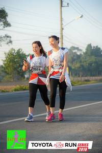 BIB: 7934, 7914, 2019
                            <button type="button" onclick="openModal(6568161)" class="btn btn-primary btn-sm float-right btn-popup" data-toggle="modal" data-target=".modal-high-quality">
                        <i class="fas fa-shopping-cart"></i> Add to Cart
                    </button>
                                            <button type="button" onclick="isThisMe(6568161, true)" class="btn btn-success btn-sm float-right btn-popup btn-isme hidden" data-toggle="tooltip" data-placement="bottom" title="นี่คือรูปของคุณใช่ไหม คลิกที่นี่เพื่อเอาเข้าอัลบั้ม">
                        <i class="fas fa-plus"></i> Add to album
                    </button>
                    <button type="button" onclick="isThisMe(6568161, false)" class="btn btn-warning btn-sm float-right btn-popup btn-isnotme hidden">
                        <i class="fas fa-ban"></i> Remove from album
                    </button>