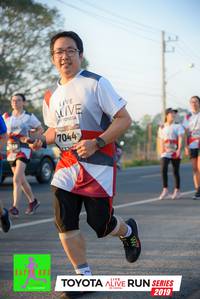 BIB: 7044, 2019
                            <button type="button" onclick="openModal(6568100)" class="btn btn-primary btn-sm float-right btn-popup" data-toggle="modal" data-target=".modal-high-quality">
                        <i class="fas fa-shopping-cart"></i> Add to Cart
                    </button>
                                            <button type="button" onclick="isThisMe(6568100, true)" class="btn btn-success btn-sm float-right btn-popup btn-isme hidden" data-toggle="tooltip" data-placement="bottom" title="นี่คือรูปของคุณใช่ไหม คลิกที่นี่เพื่อเอาเข้าอัลบั้ม">
                        <i class="fas fa-plus"></i> Add to album
                    </button>
                    <button type="button" onclick="isThisMe(6568100, false)" class="btn btn-warning btn-sm float-right btn-popup btn-isnotme hidden">
                        <i class="fas fa-ban"></i> Remove from album
                    </button>