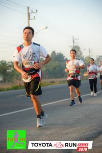 BIB: 6952, 240, 2019
                            <button type="button" onclick="openModal(6572920)" class="btn btn-primary btn-sm float-right btn-popup" data-toggle="modal" data-target=".modal-high-quality">
                        <i class="fas fa-shopping-cart"></i> Add to Cart
                    </button>
                                            <button type="button" onclick="isThisMe(6572920, true)" class="btn btn-success btn-sm float-right btn-popup btn-isme hidden" data-toggle="tooltip" data-placement="bottom" title="นี่คือรูปของคุณใช่ไหม คลิกที่นี่เพื่อเอาเข้าอัลบั้ม">
                        <i class="fas fa-plus"></i> Add to album
                    </button>
                    <button type="button" onclick="isThisMe(6572920, false)" class="btn btn-warning btn-sm float-right btn-popup btn-isnotme hidden">
                        <i class="fas fa-ban"></i> Remove from album
                    </button>