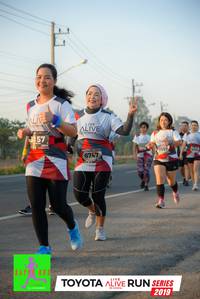 BIB: 157, 7957, 6747, 2019
                            <button type="button" onclick="openModal(6573739)" class="btn btn-primary btn-sm float-right btn-popup" data-toggle="modal" data-target=".modal-high-quality">
                        <i class="fas fa-shopping-cart"></i> Add to Cart
                    </button>
                                            <button type="button" onclick="isThisMe(6573739, true)" class="btn btn-success btn-sm float-right btn-popup btn-isme hidden" data-toggle="tooltip" data-placement="bottom" title="นี่คือรูปของคุณใช่ไหม คลิกที่นี่เพื่อเอาเข้าอัลบั้ม">
                        <i class="fas fa-plus"></i> Add to album
                    </button>
                    <button type="button" onclick="isThisMe(6573739, false)" class="btn btn-warning btn-sm float-right btn-popup btn-isnotme hidden">
                        <i class="fas fa-ban"></i> Remove from album
                    </button>