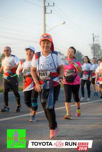 BIB: 653, 6078, 7351, 2019
                            <button type="button" onclick="openModal(6566624)" class="btn btn-primary btn-sm float-right btn-popup" data-toggle="modal" data-target=".modal-high-quality">
                        <i class="fas fa-shopping-cart"></i> Add to Cart
                    </button>
                                            <button type="button" onclick="isThisMe(6566624, true)" class="btn btn-success btn-sm float-right btn-popup btn-isme hidden" data-toggle="tooltip" data-placement="bottom" title="นี่คือรูปของคุณใช่ไหม คลิกที่นี่เพื่อเอาเข้าอัลบั้ม">
                        <i class="fas fa-plus"></i> Add to album
                    </button>
                    <button type="button" onclick="isThisMe(6566624, false)" class="btn btn-warning btn-sm float-right btn-popup btn-isnotme hidden">
                        <i class="fas fa-ban"></i> Remove from album
                    </button>