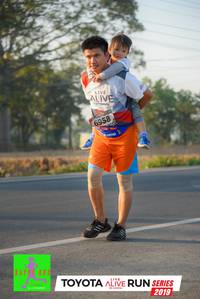 BIB: 6958, 2019
                            <button type="button" onclick="openModal(6567230)" class="btn btn-primary btn-sm float-right btn-popup" data-toggle="modal" data-target=".modal-high-quality">
                        <i class="fas fa-shopping-cart"></i> Add to Cart
                    </button>
                                            <button type="button" onclick="isThisMe(6567230, true)" class="btn btn-success btn-sm float-right btn-popup btn-isme hidden" data-toggle="tooltip" data-placement="bottom" title="นี่คือรูปของคุณใช่ไหม คลิกที่นี่เพื่อเอาเข้าอัลบั้ม">
                        <i class="fas fa-plus"></i> Add to album
                    </button>
                    <button type="button" onclick="isThisMe(6567230, false)" class="btn btn-warning btn-sm float-right btn-popup btn-isnotme hidden">
                        <i class="fas fa-ban"></i> Remove from album
                    </button>