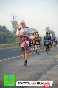 BIB: 3012, 2019
                            <button type="button" onclick="openModal(6572050)" class="btn btn-primary btn-sm float-right btn-popup" data-toggle="modal" data-target=".modal-high-quality">
                        <i class="fas fa-shopping-cart"></i> Add to Cart
                    </button>
                                            <button type="button" onclick="isThisMe(6572050, true)" class="btn btn-success btn-sm float-right btn-popup btn-isme hidden" data-toggle="tooltip" data-placement="bottom" title="นี่คือรูปของคุณใช่ไหม คลิกที่นี่เพื่อเอาเข้าอัลบั้ม">
                        <i class="fas fa-plus"></i> Add to album
                    </button>
                    <button type="button" onclick="isThisMe(6572050, false)" class="btn btn-warning btn-sm float-right btn-popup btn-isnotme hidden">
                        <i class="fas fa-ban"></i> Remove from album
                    </button>