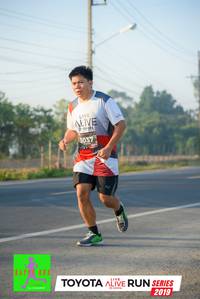 BIB: 3037, 2019
                            <button type="button" onclick="openModal(6566941)" class="btn btn-primary btn-sm float-right btn-popup" data-toggle="modal" data-target=".modal-high-quality">
                        <i class="fas fa-shopping-cart"></i> Add to Cart
                    </button>
                                            <button type="button" onclick="isThisMe(6566941, true)" class="btn btn-success btn-sm float-right btn-popup btn-isme hidden" data-toggle="tooltip" data-placement="bottom" title="นี่คือรูปของคุณใช่ไหม คลิกที่นี่เพื่อเอาเข้าอัลบั้ม">
                        <i class="fas fa-plus"></i> Add to album
                    </button>
                    <button type="button" onclick="isThisMe(6566941, false)" class="btn btn-warning btn-sm float-right btn-popup btn-isnotme hidden">
                        <i class="fas fa-ban"></i> Remove from album
                    </button>